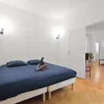 2 Bedroom Quartier Champs Elysees 3 Free Netflix 公寓 巴黎