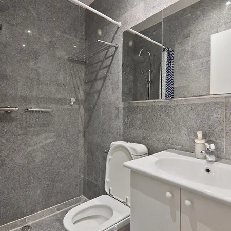 2 Bedroom Quartier Champs Elysees 3 Free Netflix דירה *