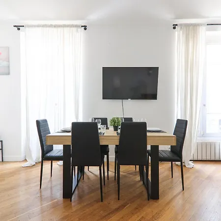 2 Bedroom Quartier Champs Elysees 3 Free Netflix Apartament Paryż